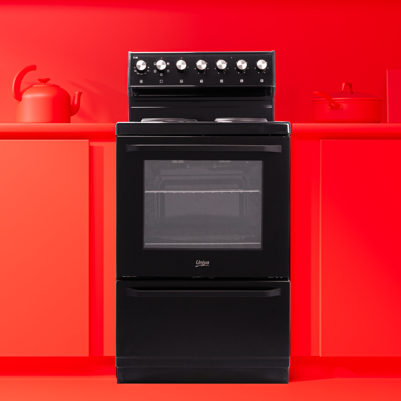 univa cable stove, 4 solid plates, rear control panel, warmer drawer, black
